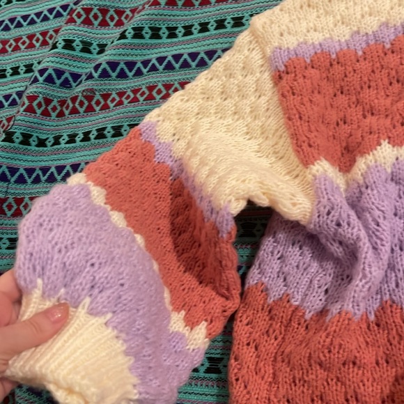 NWOT Boho Sweater by Debut with Balloon sleeves we all want in a Cozy knit 🧶🤍 - Picture 7 of 10